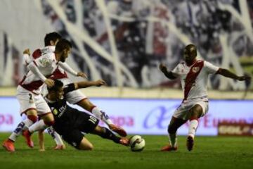 James Rodríguez con Tito y Gael Kakuta.