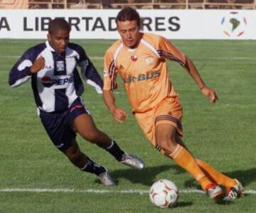 En 2004, Cobreloa perdió sus dos partidos ante ALianza Lima: 2-0 en Perú y 0-1 en Chile.