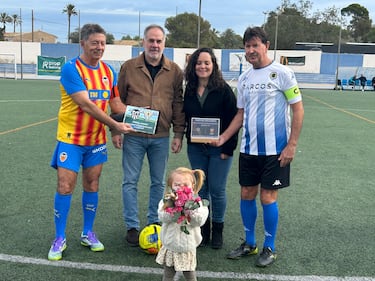 El Valencia vence al Hércules (3-4) en un derbi de veteranos solidario por Lía y Lubo