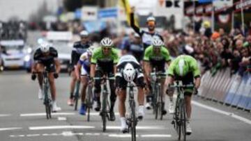 Tom Boonen gana por tercera vez la Kuurne-Bruselas-Kuurne
