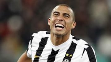 El Hércules hace oficial la contratación de Trezeguet