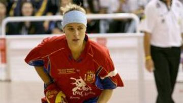 España golea y accede a cuartos como primera de grupo