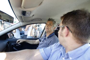 Ángel María Villar saliendo de la prisión de Soto del Real.