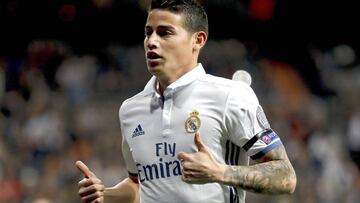 GRA274. MADRID. 07/12/2016.- El centrocampista colombiano del Real Madrid James Rodríguez, durante el partido de la sexta jornada de la fase de grupos de la Liga de Campeones que Real Madrid y Borusia Dortmund juegan esta noche en el estadio Santiago Barnabéu, en Madrid. EFE/JuanJo Martin.