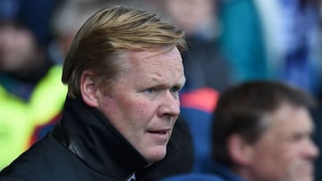 (FILES) This file photo taken on April 16, 2016 shows Southampton&#039;s Dutch manager Ronald Koeman during he English Premier League football match between Everton and Southampton at Goodison Park in Liverpool, north west England on April 16, 2016.
 Dutchman Ronald Koeman became the new manager of English Premier League club Everton on June 14, 2016 after his previous club Southampton reluctantly agreed to release him a year early from his contract. / AFP PHOTO / Paul ELLIS