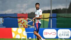 Spain's midfielder #16 Rodri takes part in a training session at the team's base camp in Donaueschingen, on July 11, 2024, during the UEFA Euro 2024 championship. (Photo by JAVIER SORIANO / AFP)