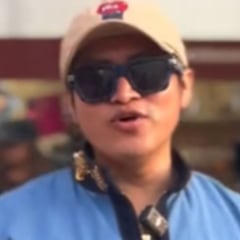 El diseñador de ropa de lujo silenciosa que ha declarado la guerra a los influencers