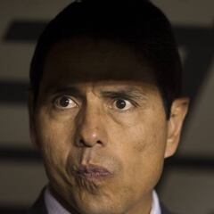 Sosa explota contra el arbitraje, tras eliminación ante Chivas