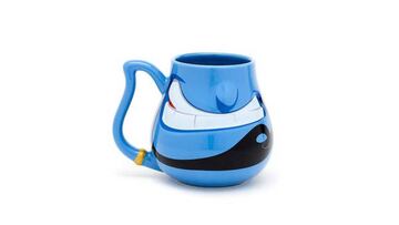La forma de la taza imita a la del m¨ªtico personaje azul