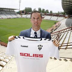 Varela, tras la derrota de Almería: "La plantilla no está cerrada"