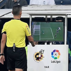 El VAR no es muy estricto con el juego brusco grave