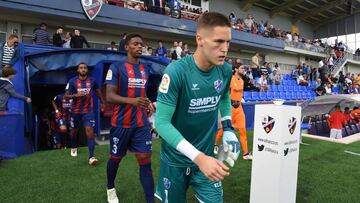 Remiro triunfa en el Huesca.