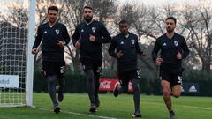 De La Cruz, Scocco y Pratto se entrenaron con normalidad