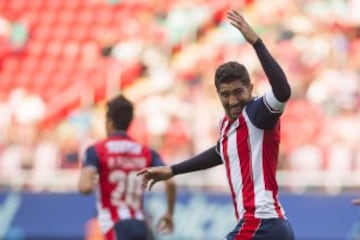 A pesar de ser titular y líder de la zaga rojiblanca, el Comandante sigue sin despertar el interés de Juan Carlos Osorio que se volvió a decantar por Oswaldo Alanís.
