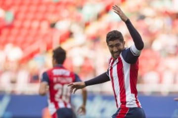 A pesar de ser titular y líder de la zaga rojiblanca, el Comandante sigue sin despertar el interés de Juan Carlos Osorio que se volvió a decantar por Oswaldo Alanís. 