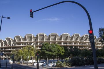 En este estado se encuentra actualmente el Nuevo Mestalla. El club valencianista iniciará trámites burocráticos para reanudar las obras, paralizadas desde 2009.