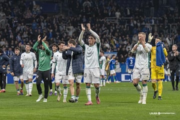 La temporada pasada fue un asiduo en los onces, por su facilidad para ver portería. Este curso lo está siendo por sus asistencias. Ante el Oviedo se adjudicó la tercera, con un envío suave con la zurda, para que Joaquín cerrara la victoria.