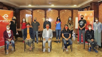 La Junta Directiva de la Federación Española de Triatlón: una excepción porque las mujeres son mayoría.