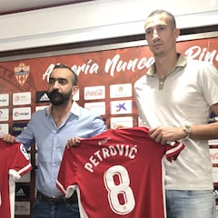 La ambición serbia del Almería busca el ascenso