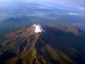 El Volcán San Martín se encuentra dentro de un campo volcánico llamado Los Tuxtlas, en el estado de Veracruz.