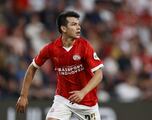 Los minutos que suma Chucky Lozano en su vuelta al PSV, banca en Eredivisie y Champions