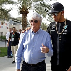 Ecclestone no se cree a Hamilton ni a Mercedes