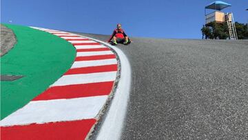 Bautista 'toma el sol' en 'el sacacorchos' antes de la batalla