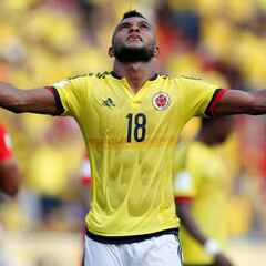 ¿Quién debe ser el quinto delantero en la Selección?