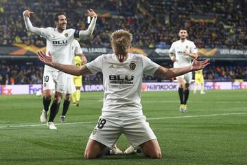 1-2. Daniel Wass celebr¨® el segundo gol.