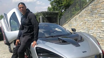 Cristiano Ronaldo presenta su nuevo coche valorado en 850.000 euros