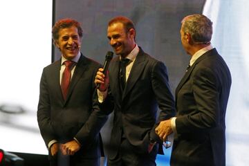 Alejandro Valverde con Pedro Delgado y Carlos de Andrés.