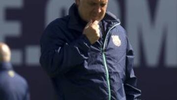 El Tata Martino, atónito ante el ‘fuego amigo’, no entiende nada