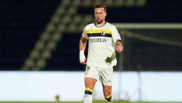 ALVERCA, PORTUGAL - JANUARY 4: Justin de Haas of FC Famalicao in action during the Liga Portugal Betclic match between FC Alverca and FC Famalicao at Estadio FC Alverca on January 4, 2026 in Alverca, Portugal. (Photo by Gualter Fatia/Getty Images)