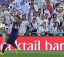 El polémico codazo de Ramos a Messi que pudo ser expulsión