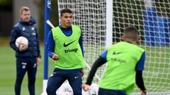 COBHAM, ENGLAND - OCTOBER 21: Thiago Silva of Chelsea during a training session at Chelsea Training Ground on October 21, 2022 in Cobham, England. (Photo by Darren Walsh/Chelsea FC via Getty Images)
