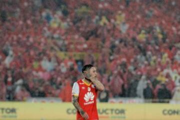 Después de dos años, el rojo ganó un clásico. Fue 2-1 con goles de Gómez y Arango.
