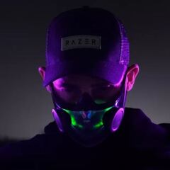 Una mascarilla N95 de alta tecnología para COVID-19, tiene hasta luz