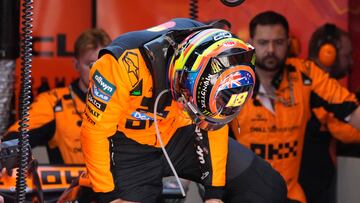 Oscar Piastri se baja del McLaren de Fórmula 1 (F1).