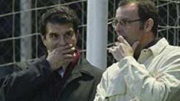 <b>REPROCHES.</B> Parte de la afición no comparte la gestión de Laporta al frente del Barcelona.