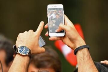 El día después: Federer celebró su título con los fans