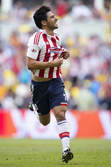 Aunque vistió las dos camisetas, con Chivas es bien recordado por el Clásico Nacional del Apertura 2012. Cuando el encuentro se encontraba 1-1 en el Azteca, Márquez Lugo apareció con dos disparos desde fuera del área para darle el triunfo al Guadalajara.