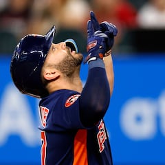 José Altuve cuarto jugador de todos los tiempos con 3 home runs en las primeras 3 entradas