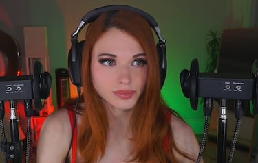 Amouranth le coge el gusto al boxeo y reta a otra streamer a pelear contra ella