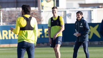 13/03/24  ENTRENAMIENTO DEL VILLARREAL  
MARCELINO