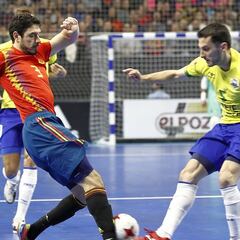 Resumen y resultado del España - Brasil (1-3): Brasil gana en Madrid y se lleva el Desafío Mundial