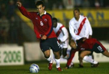 El volante estuvo en la citación de Marcelo Bielsa para el estreno ante Argentina en Buenos Aires. En la previa declaró que no estaba muy convencido de estar entre los llamados.