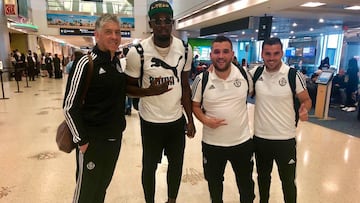 Miembros del staff del Valladolid junto a Usain Bolt.