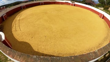 Construye una plaza de toros y un helipuerto en el ‘patio’ de su finca y se enfrenta a una sanción de más de 300.000 euros