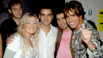 La Oreja de Van Gogh during MTV Video Music Awards Latin America 2003 - Backstage and Audience at Jackie Gleason Theater in Miami Beach, Florida, United States. (Photo by Jeff Kravitz/FilmMagic)
