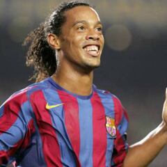 Ronaldinho: 10 of the Brazilian genius' finest moments